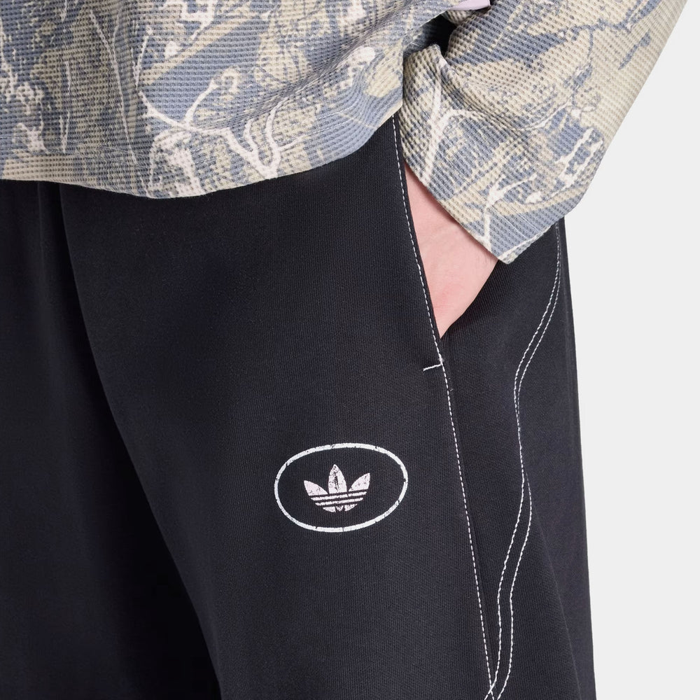 Штани чоловічі adidas Originals Shoemaker Graphic Fleece