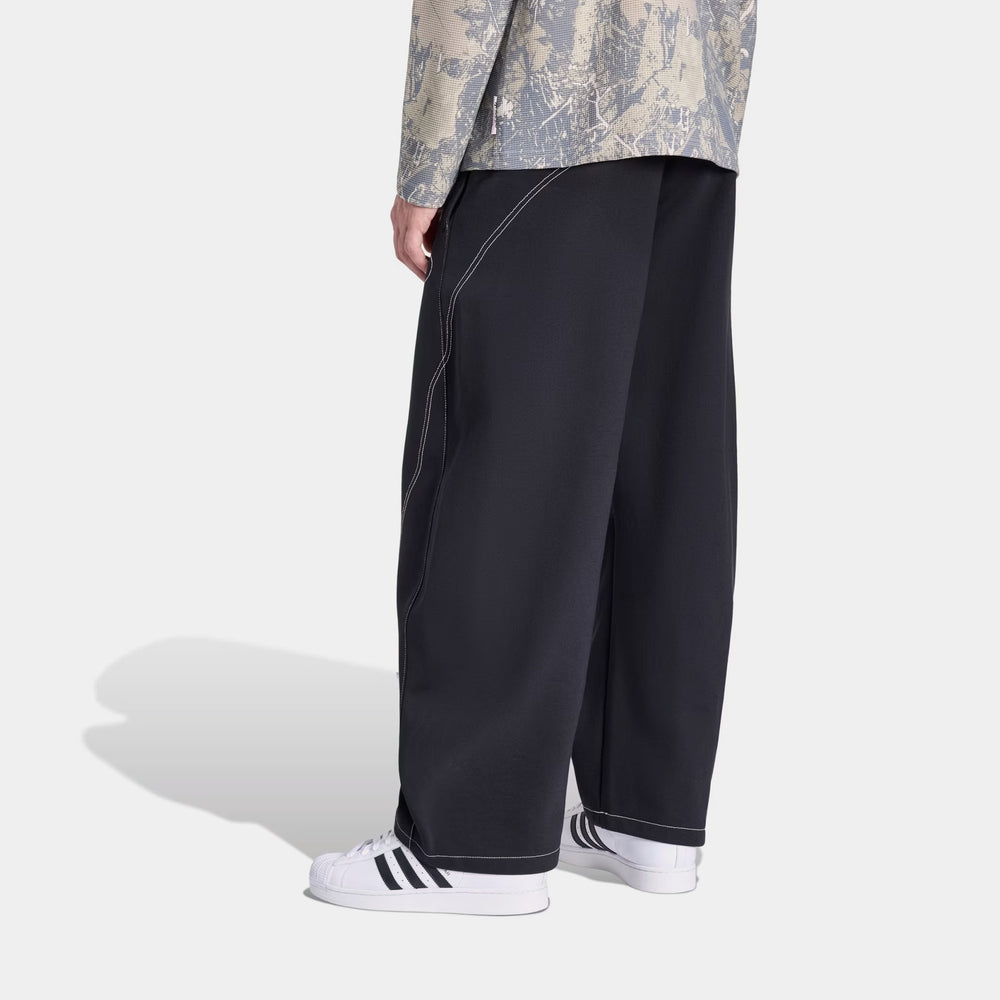 Штани чоловічі adidas Originals Shoemaker Graphic Fleece