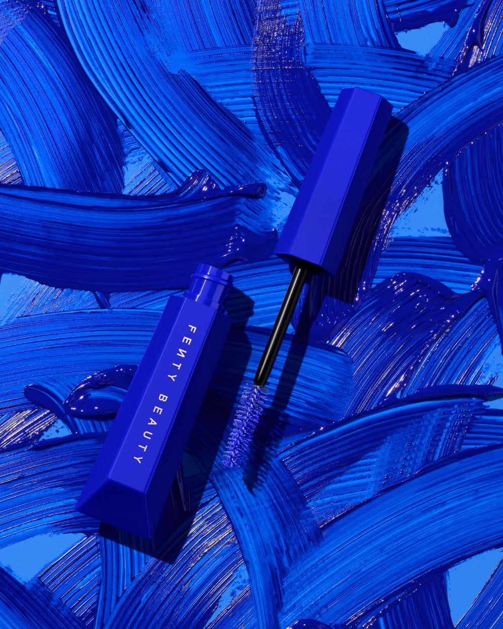 Туш для вій Fenty Beauty Hella Thicc Volumizing Mascara, відтінок Elec'Trip Blue