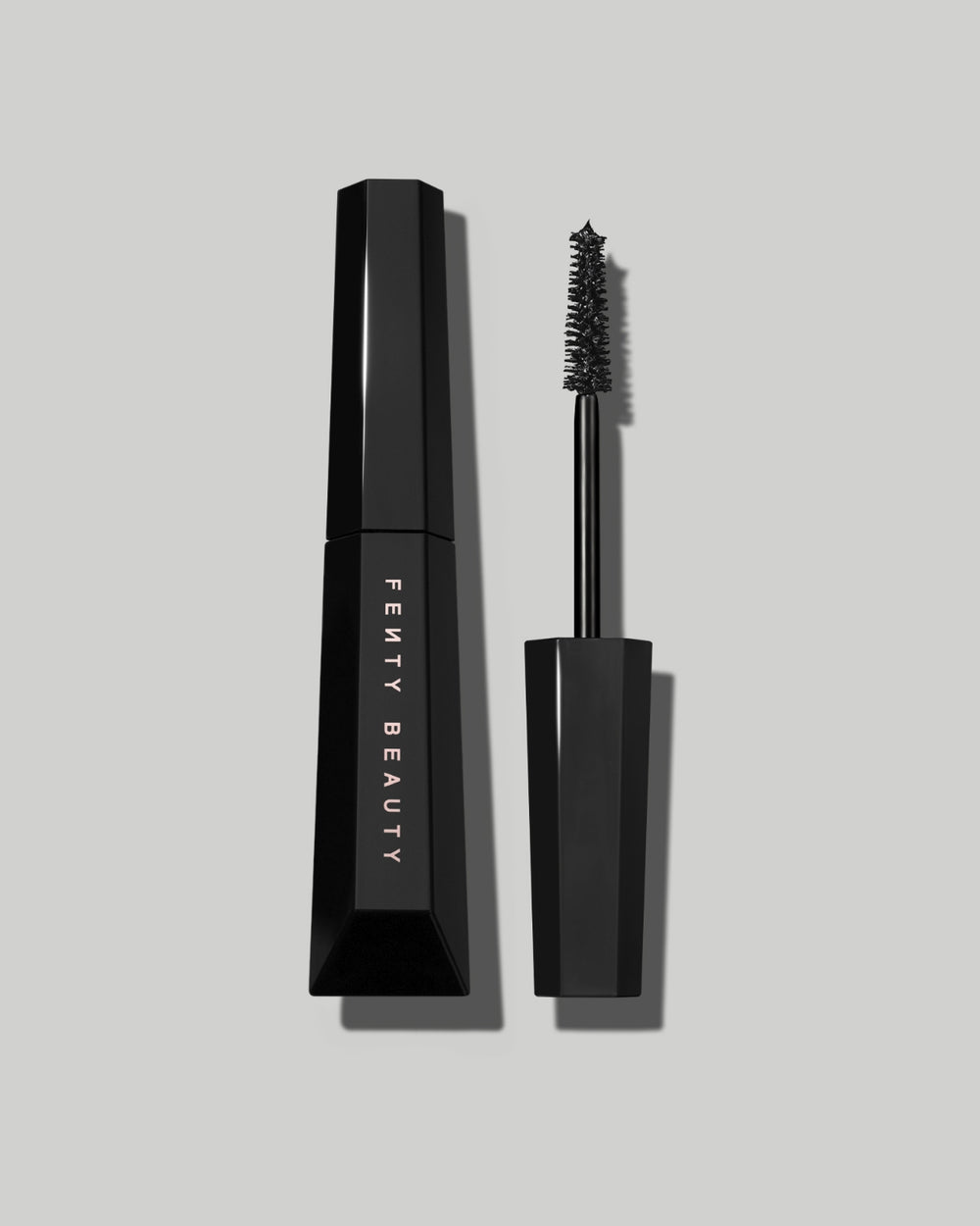 Туш для вій Fenty Beauty Hella Thicc Volumizing Mascara, відтінок Cuz I'm Black