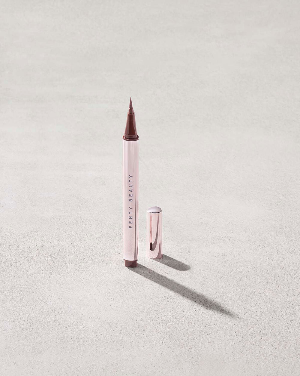 Підводка для очей Fenty Beauty Flyliner Longwear Liquid Eyeliner, відтінок In Big Truffle