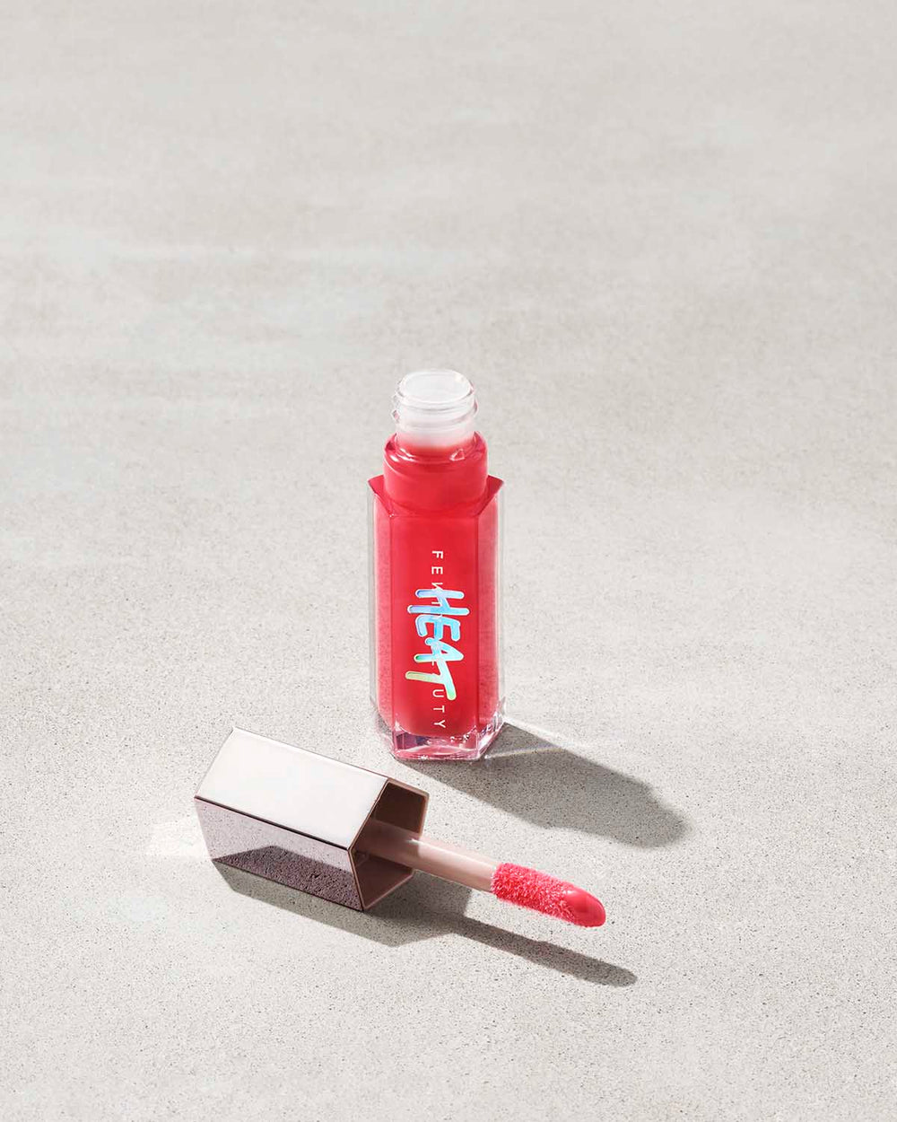 Блиск для губ Fenty Beauty Gloss Bomb Heat Universal Lip Luminizer + Plumper, відтінок Hot Cherry