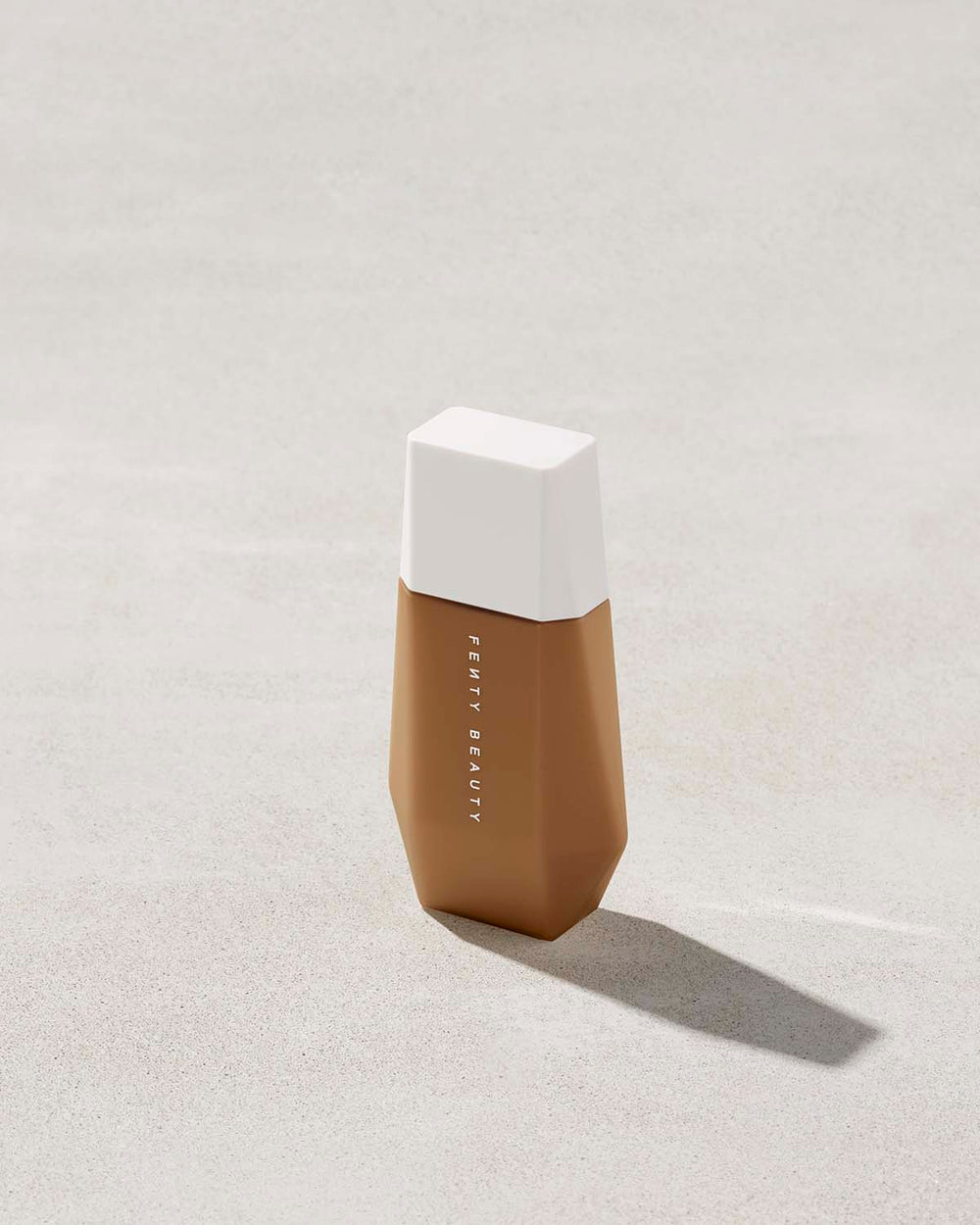 Тональний тінт Fenty Beauty Eaze Drop Lightweight Blurring Skin Tint, відтінок 18