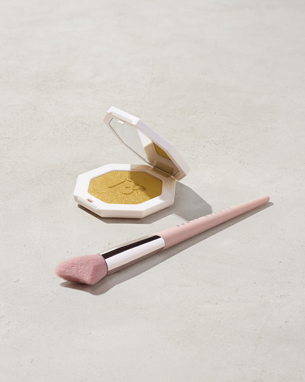Хайлайтер Fenty Beauty Killawatt Freestyle Highlighter, відтінок Trophy Wife