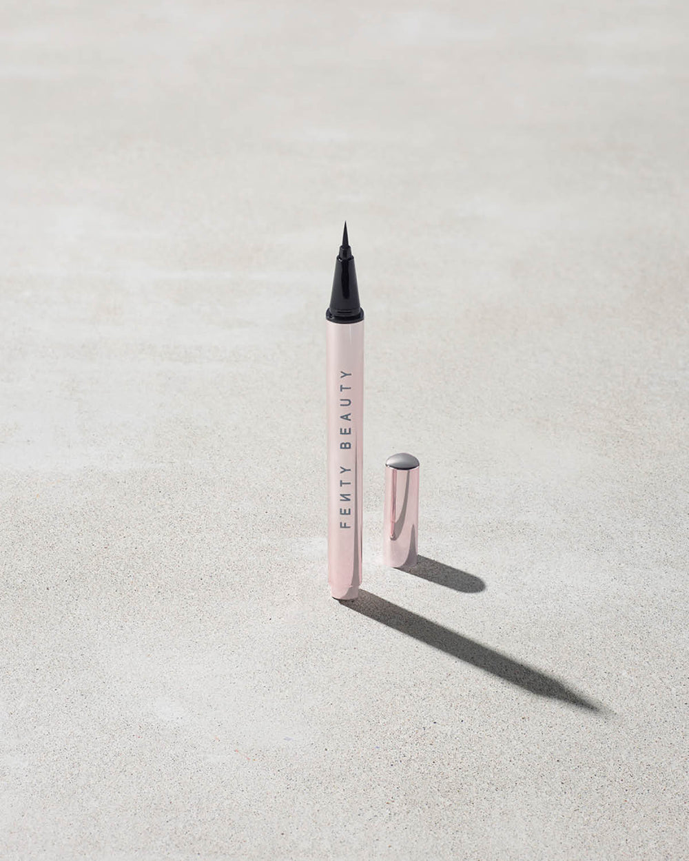 Підводка для очей Fenty Beauty Flyliner Longwear Liquid Eyeliner, відтінок Cuz I'm Black
