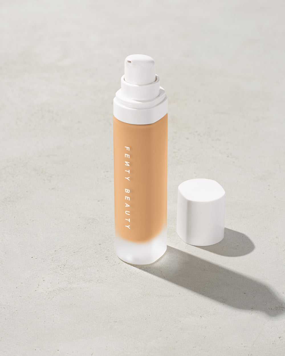 Тональний засіб Fenty Beauty Pro Filt'r Soft Matte Longwear Foundation, відтінок #240