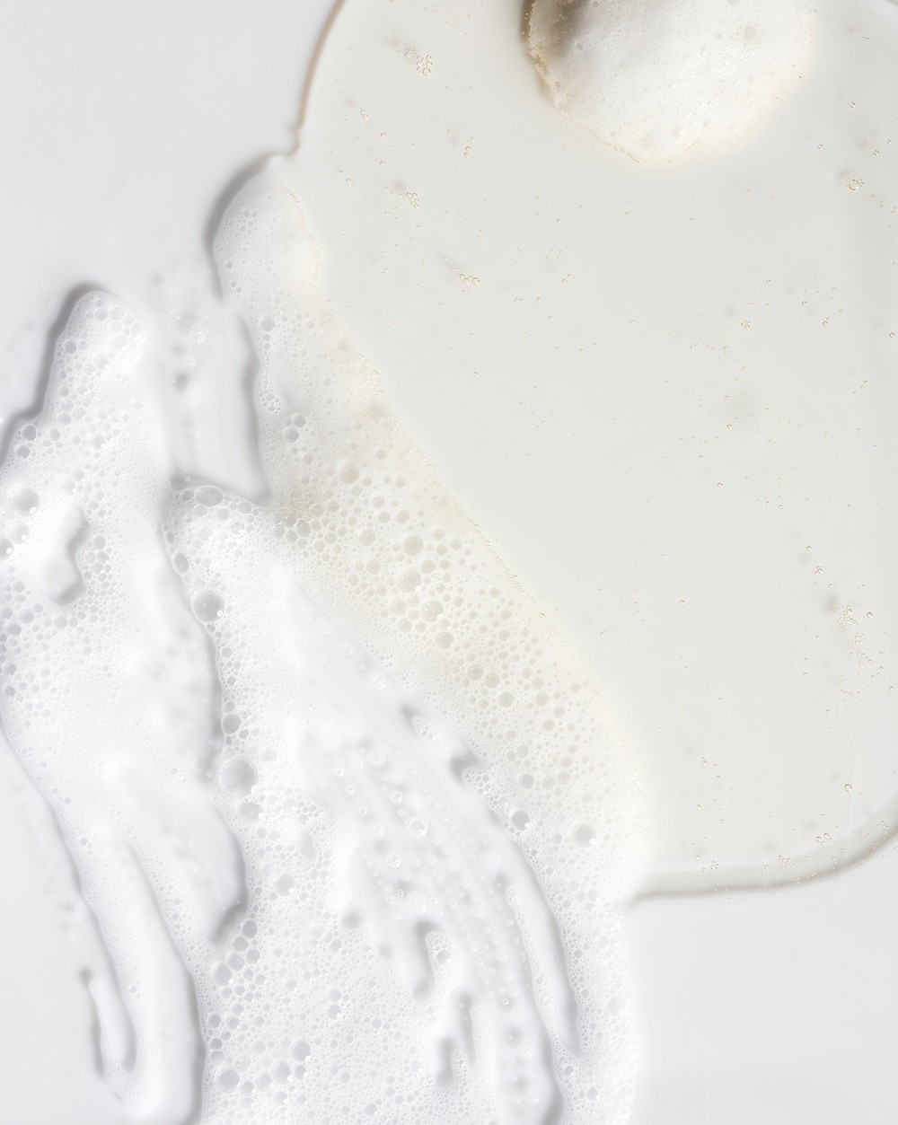 Гель для душу Glossier Body Hero Daily Oil Wash, аромат Sandstone