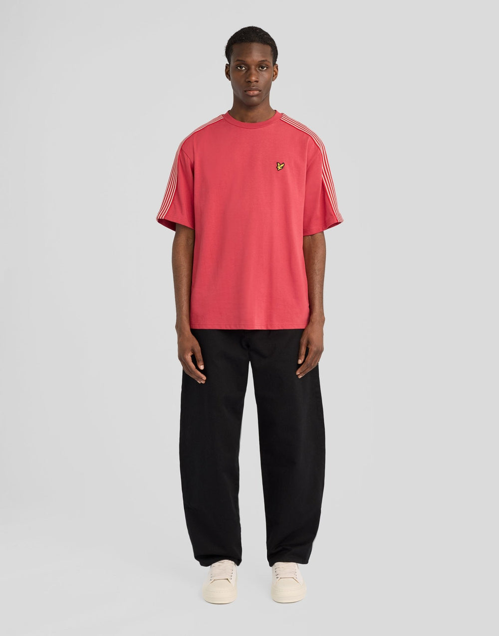 Футболка чоловіча Lyle & Scott з лампасами на рукавах