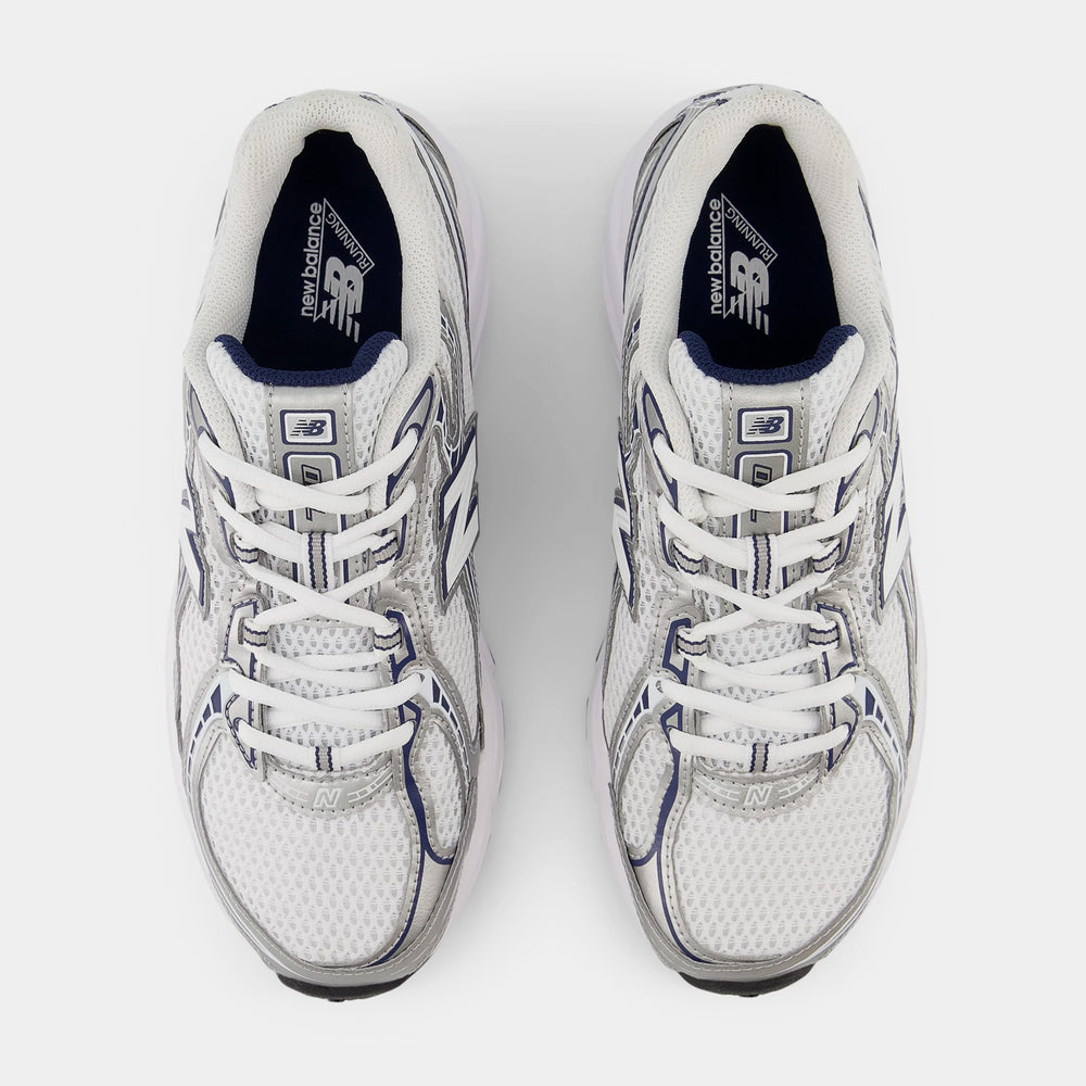 Кросівки чоловічі New Balance 740