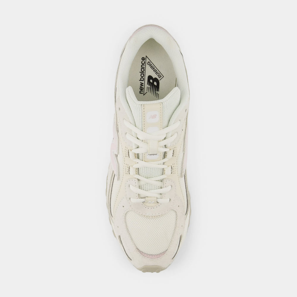 Кросівки жіночі New Balance 204L