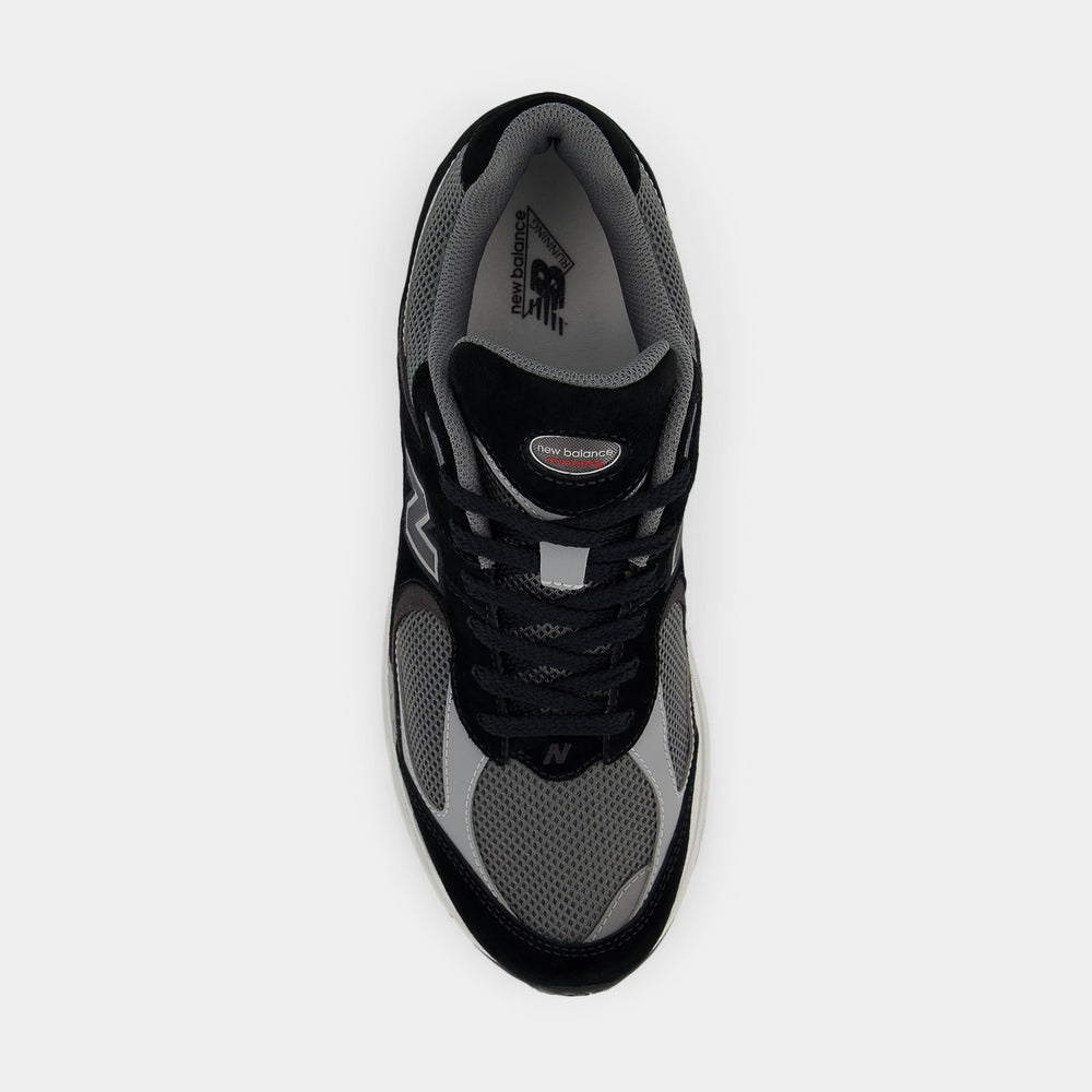 Кросівки чоловічі New Balance 2002R