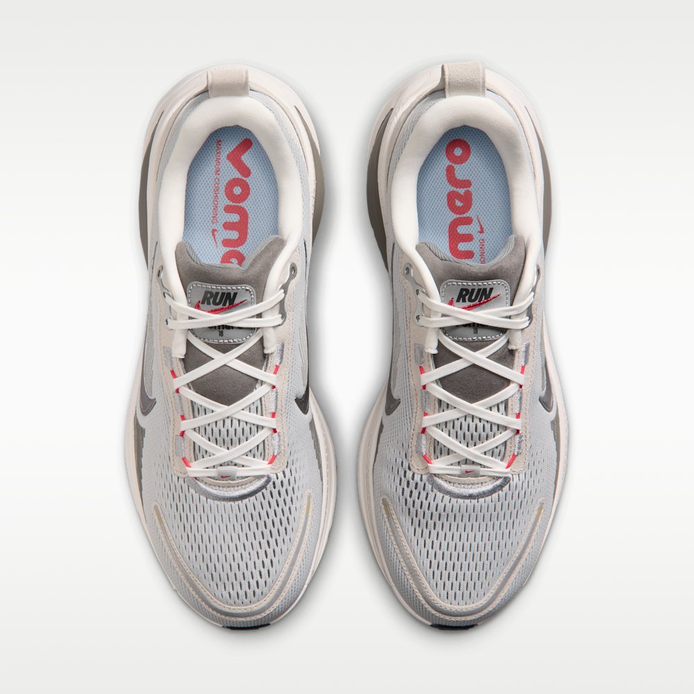 Кросівки для бігу чоловічі Nike Vomero 18