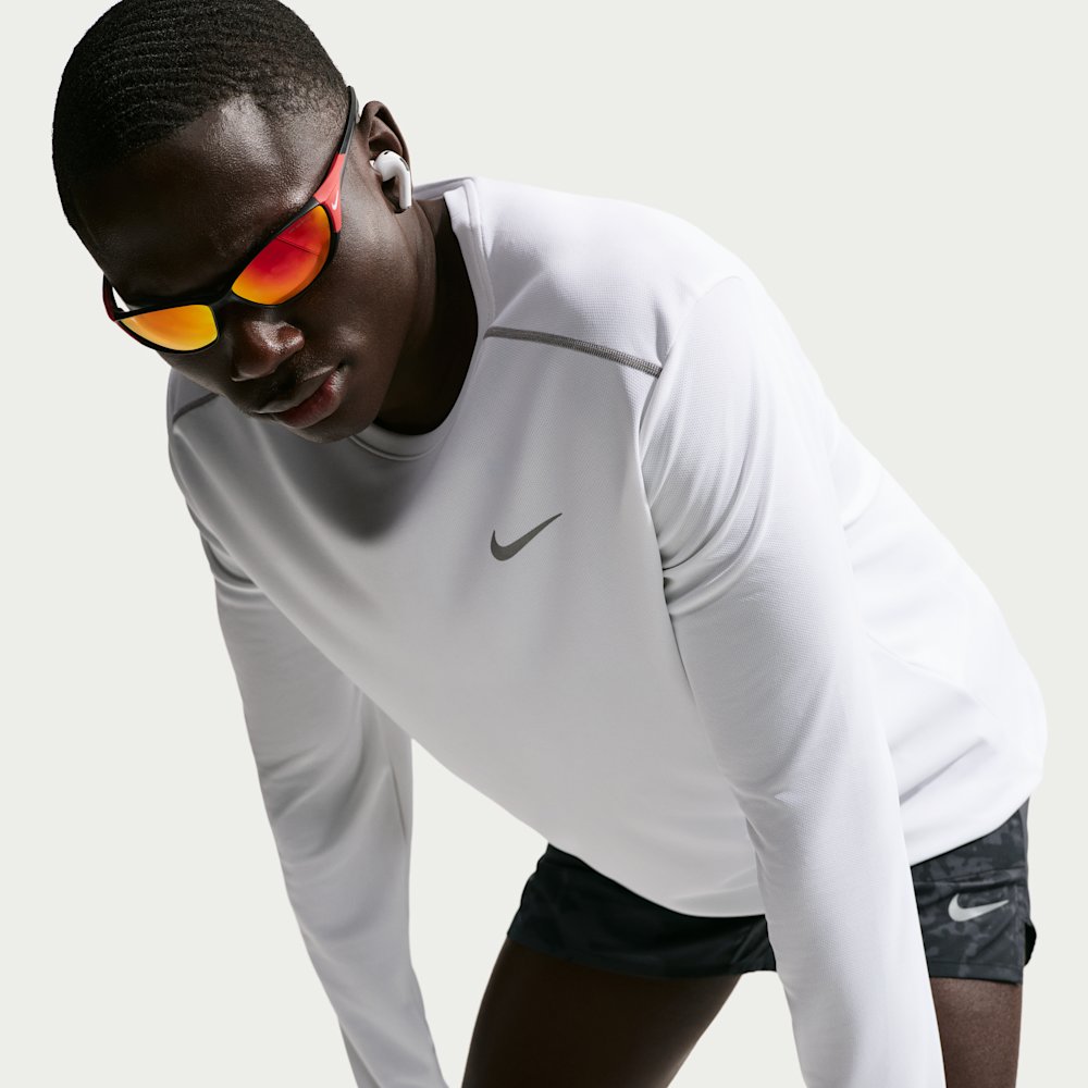 Лонгслів чоловічий Nike Miler