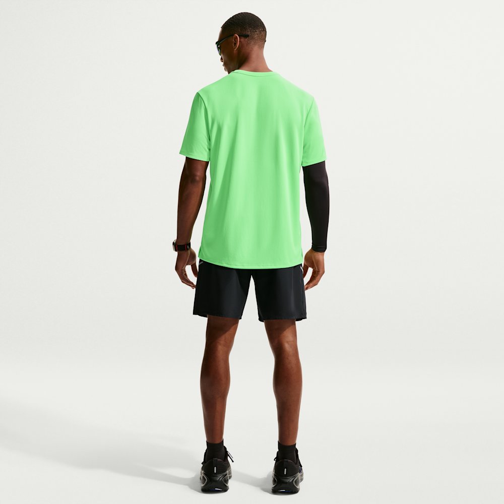 Футболка чоловіча Nike Miler