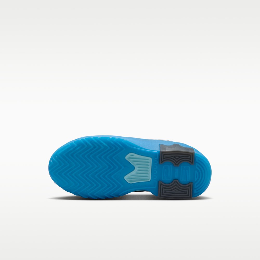 Баскетбольні кросівки дитячі Nike LeBron Witness 9