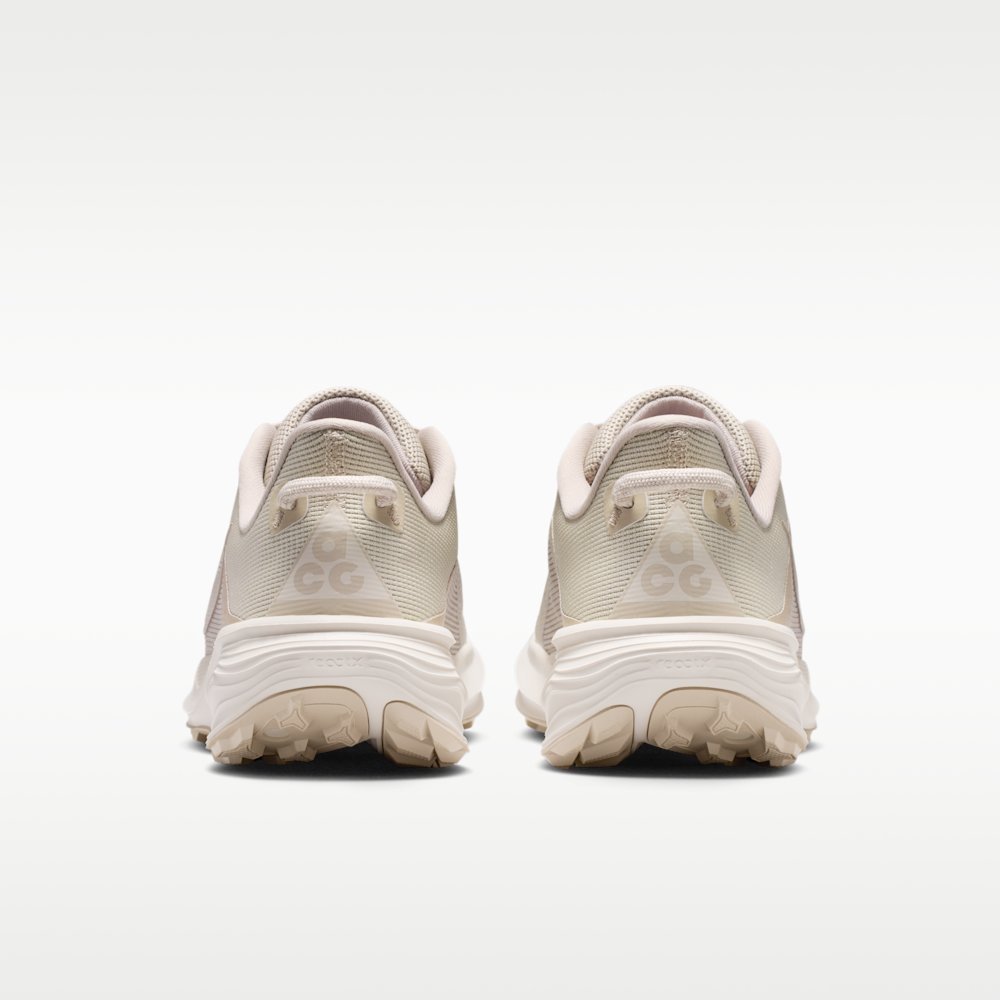 Кросівки для бігу жіночі Nike ACG Pegasus Trail