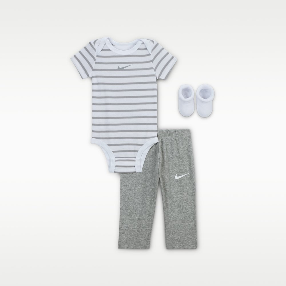 Комплект дитячий Nike Bodysuit, Pants and Terry Socks
