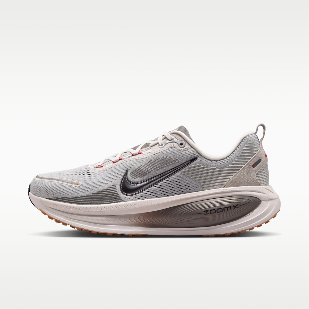 Кросівки для бігу чоловічі Nike Vomero 18