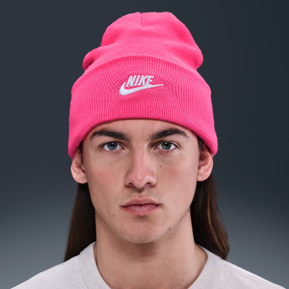 Шапка Nike Peak