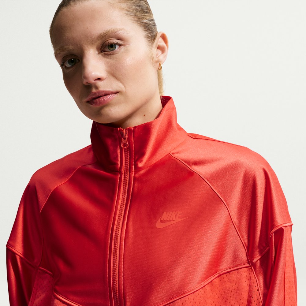 Куртка жіноча Nike Sportswear Windrunner