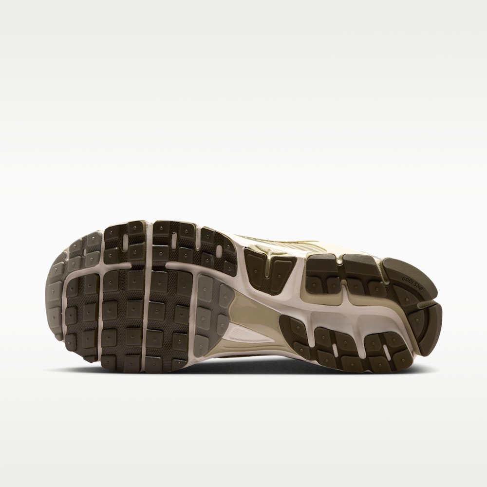 Кросівки чоловічі Nike Zoom Vomero 5
