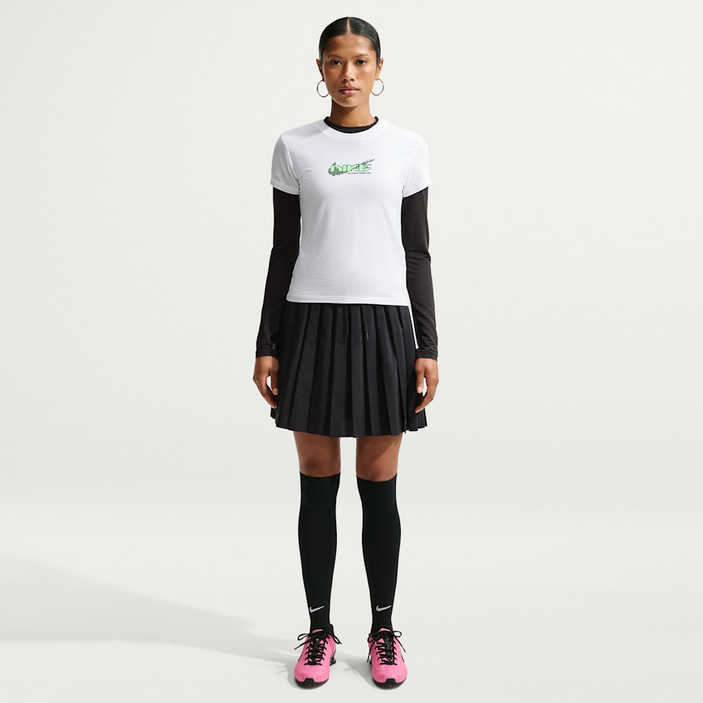 Футболка жіноча Nike Sportswear Chill Knit