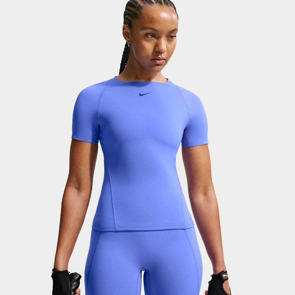 Футболка жіноча Nike Universa