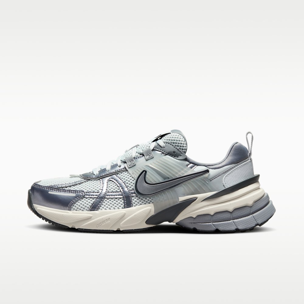 Кросівки жіночі Nike V2K Run