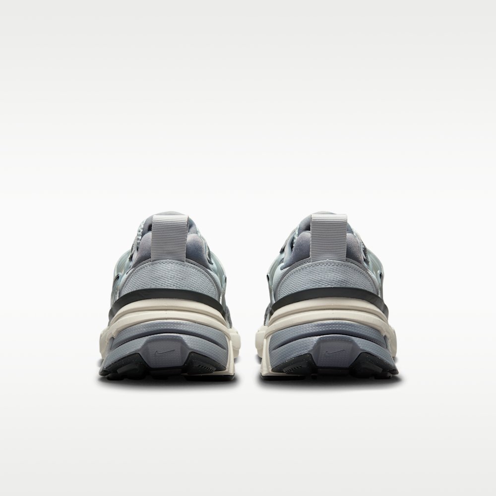 Кросівки жіночі Nike V2K Run