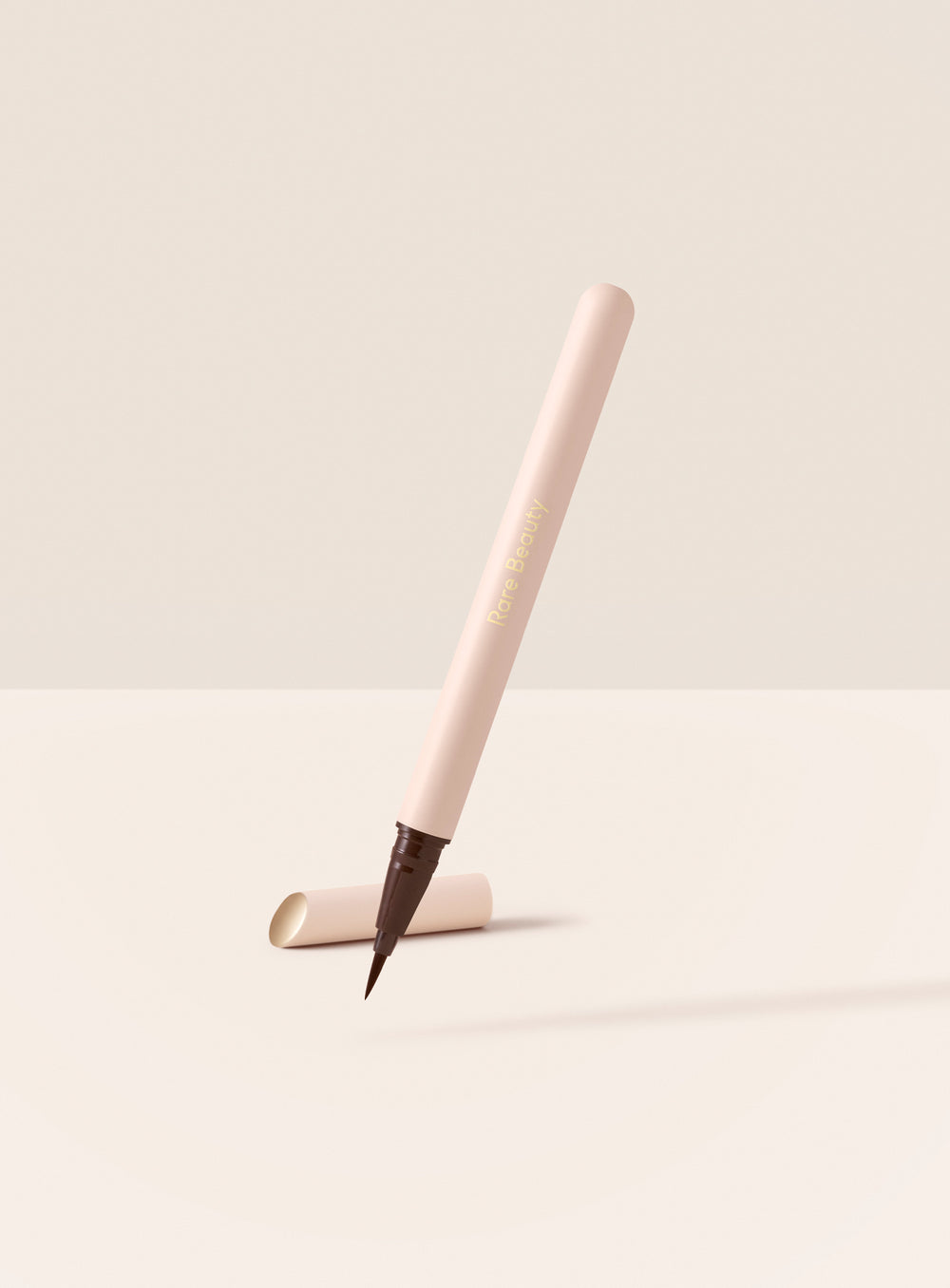Підводка для очей Rare Beauty Perfect Strokes Matte Liquid Liner, відтінок Brown