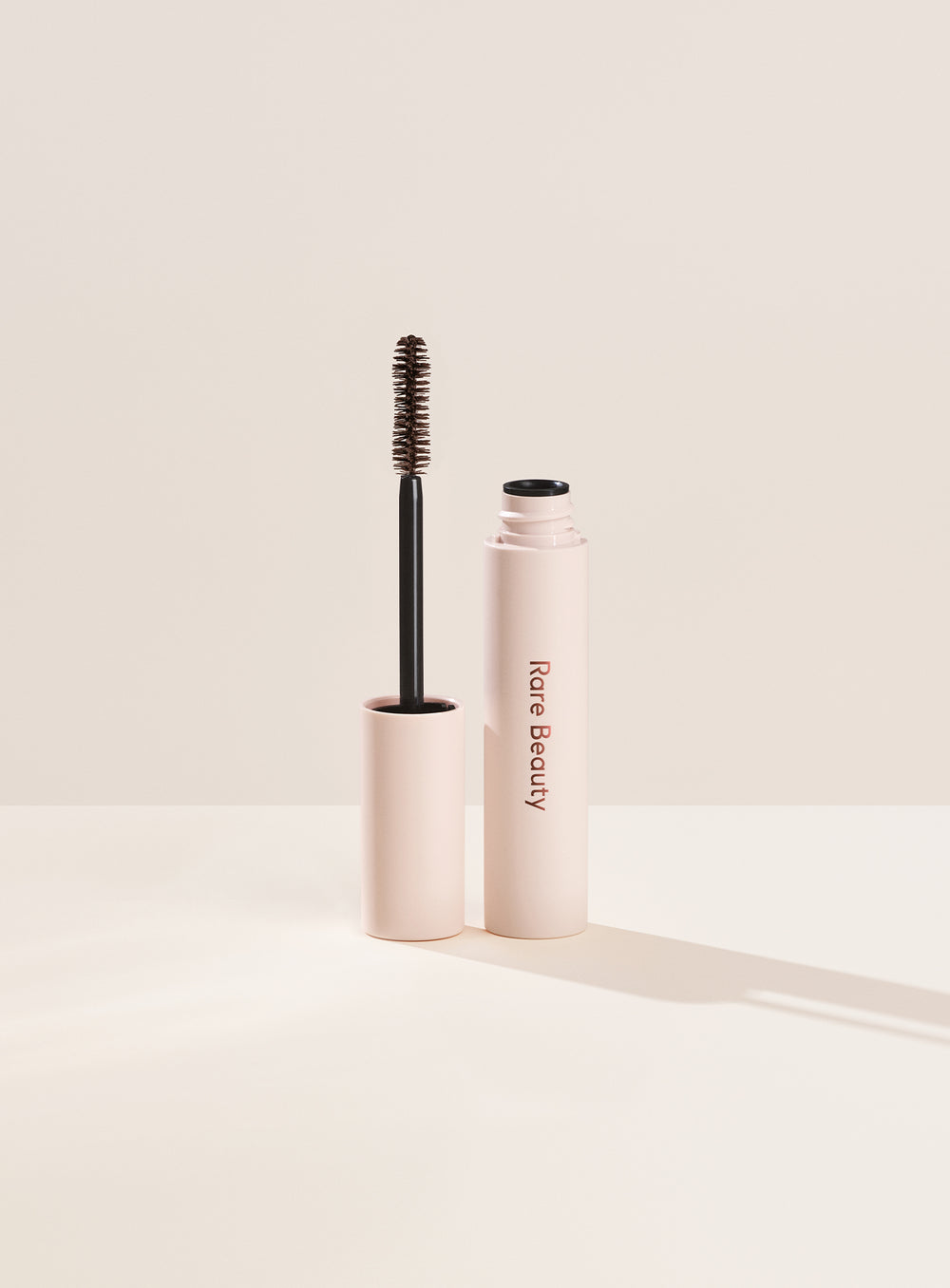Туш для вій Rare Beauty Perfect Strokes Universal Volumizing Mascara, відтінок Brown